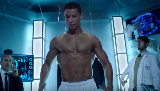 Türk Telekom, Ronaldo'yla Anlaştı